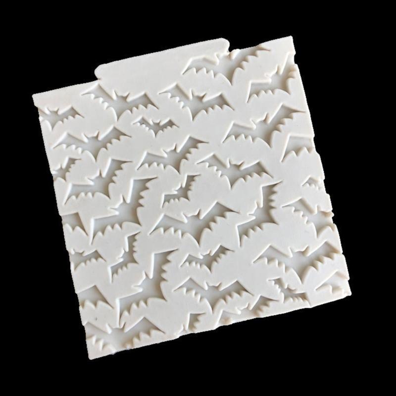 Halloween Wing Bat Cake Silicone Mold Bat Shape Cupcake Chocolate Mold Halloween Party Fondant Mold Baking Tool Women