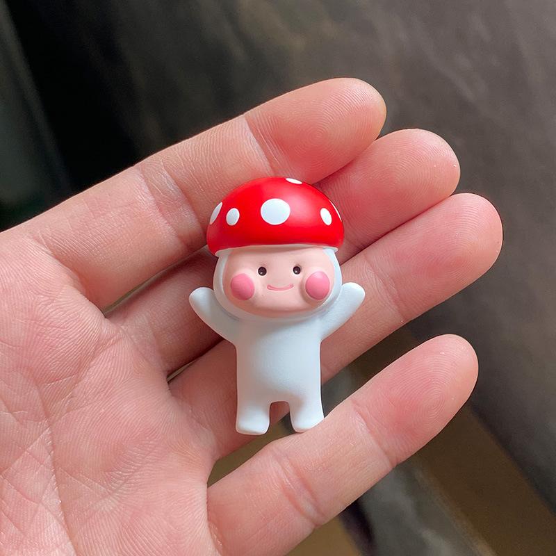 3D Red Mushroom Refrigerator Sticker Standing Sitting Hug Cartoon Refrigerator Decorative Magnetic Sticker Resin Gift