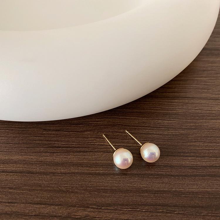 Minimalist Cold Wind Pearl Stud Earrings Female French Retro Hepburn Style Simple Versatile Temperament Earrings Internet Celebrity Earrings