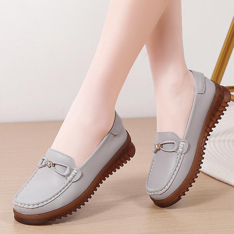 

Кожаная женская обувь весна плоский каблук для женщин среднего возраста обувь для мамы мягкая подошва нескользящая удобная кожаная обувь женская одинарная обувь 41