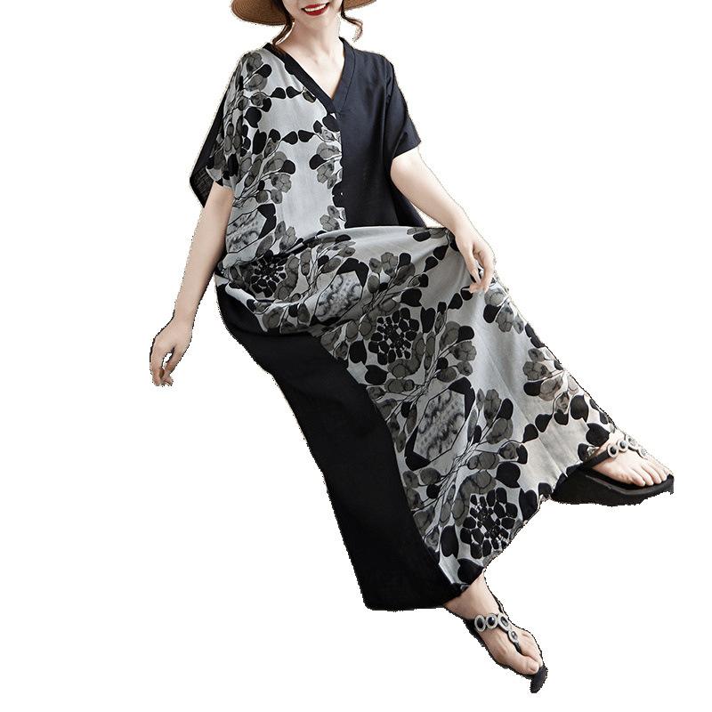 A Cotton and Linen Artistic Retro V-neck Dress That Hides The Figure and Makes One Look Slimmer Short-sleeved and Color-blocked Long Dress for Women