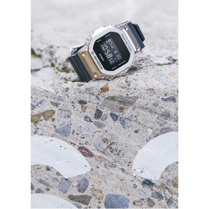 [Casio] G-Shock GM-5600U-1JF Men's Watch, Black/Silver