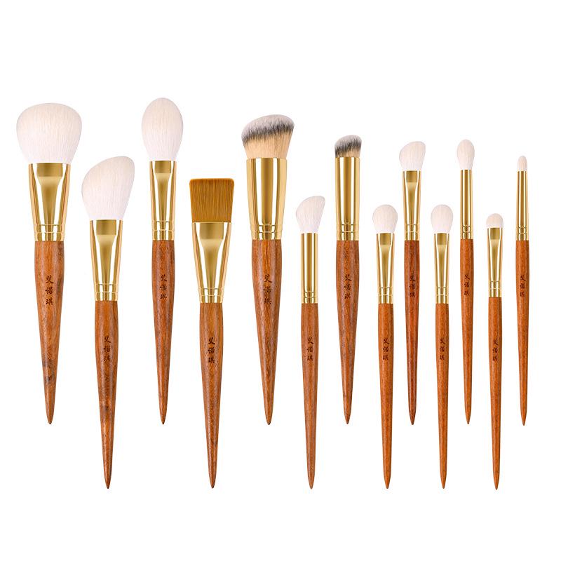 AINUOQI Light Orange Tea Makeup Brushes: F103 Blush, F202 Nose Shadow, F106 Concealer, Animal Hair.