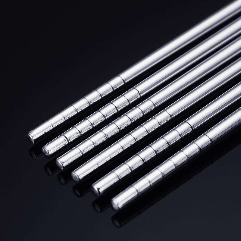 1Pair Stainless Steel Chopsticks Non Slip Tip Heat Resistant Reusable Dishwasher Safe For Home Asian Restaurant Daily Use