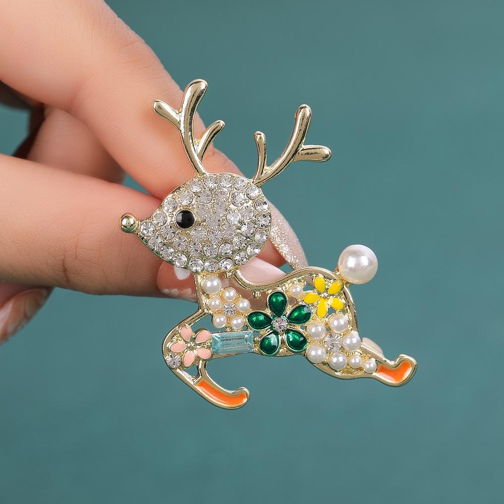 High-End Gold Deer Brooch - Unique Fashion Jewelry Accessory