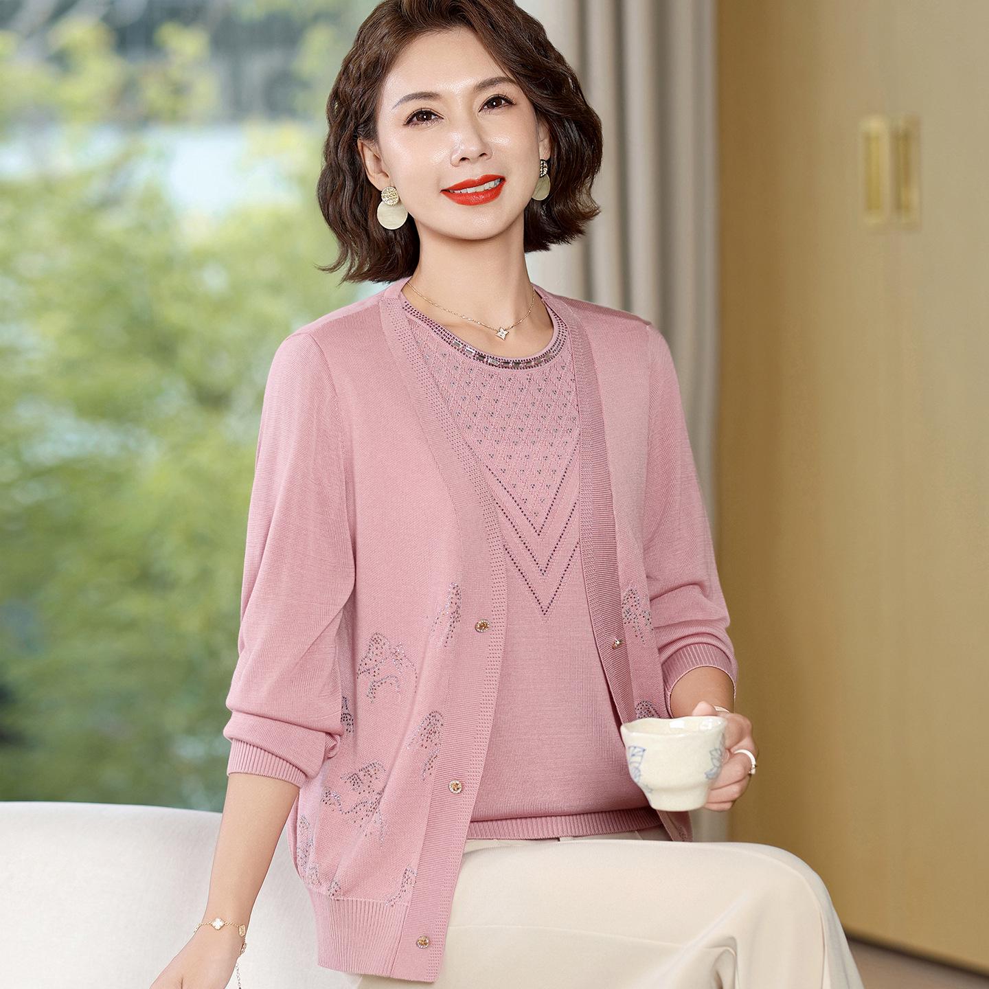 

Temperament Spring Knit Cardigan Set for Middle-Aged Women 2XL (recommended 110-120 kg) розовый