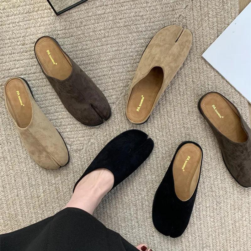 Fashion Women Split Toe Fur Slippers Tabi Ninja Slip On Flats Round Toe Shallow Lazy Boat Slingback Mules Shoes Soft Warm Loafers Flats