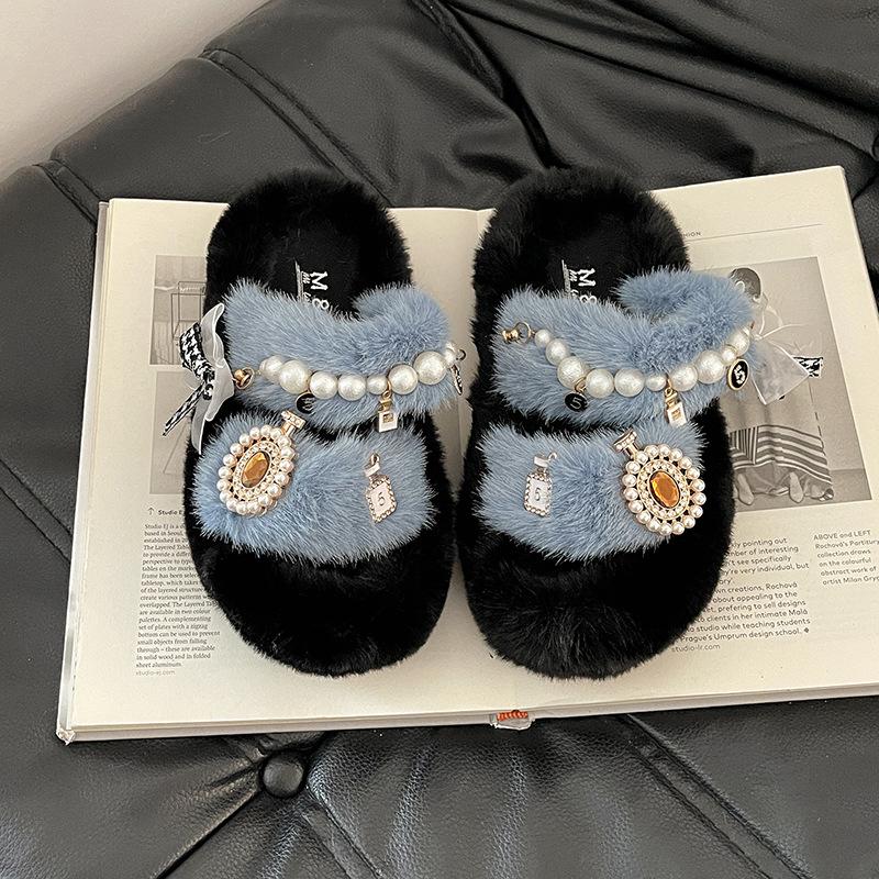 Xiaoxiangfeng outer wear girls fluffy slippers autumn and winter design sense pearl warm piled thickened one-word cotton slippers