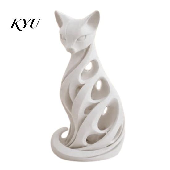 Modern Indoor Decorations Spiral Cat Sculpture Resin Ornament, Creative Twisted Statue, Artistic Decorative Ornaments Desktop Decor for Home