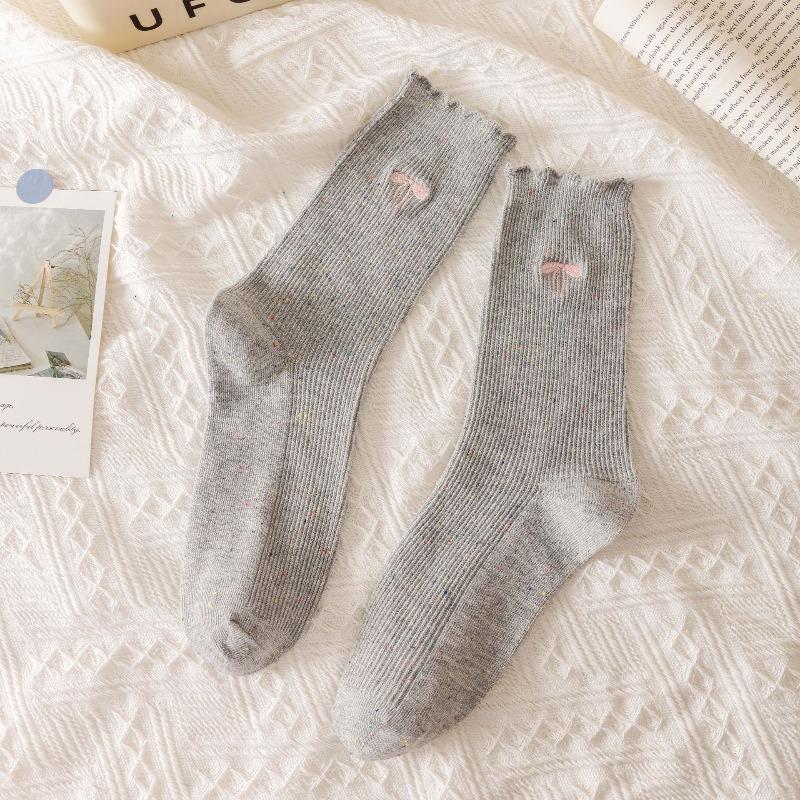 Pointed Yarn Pile Socks - Children's Autumn and Winter Embroidered Bow Tie Mid-calf Socks, Trendy and Versatile Lace Long Socks