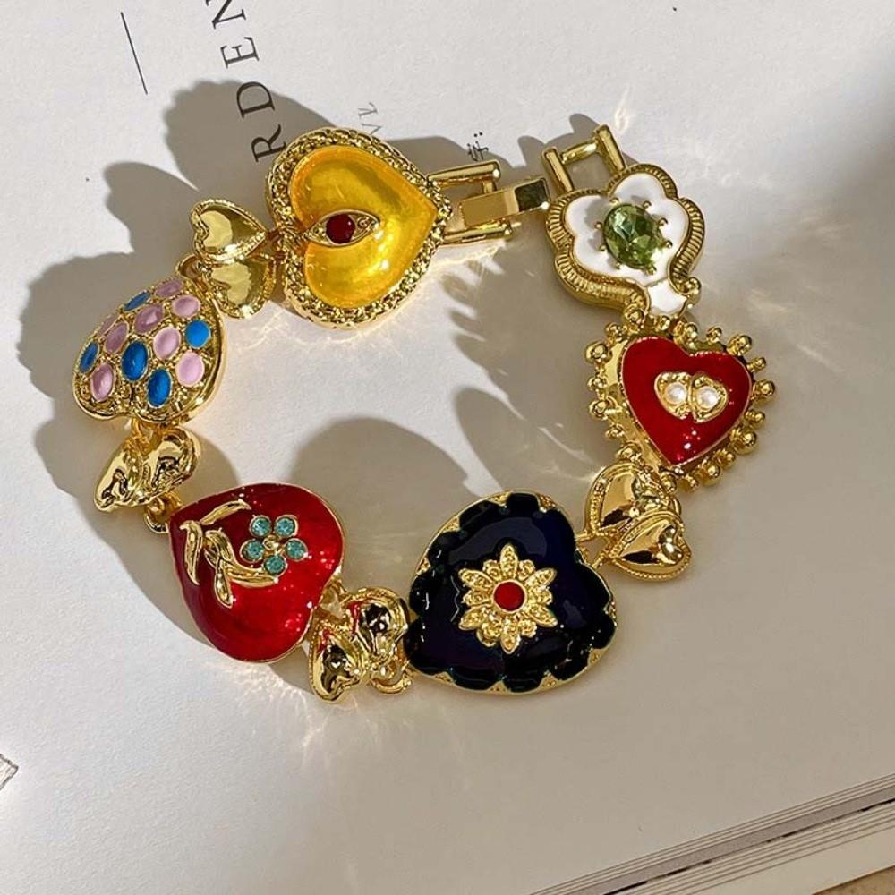 Brilliant Court Style Vintage Necklace Flower Shiny Heart Cameo Bracelet Eardrop Alloy Retro Emboss Earrings Party