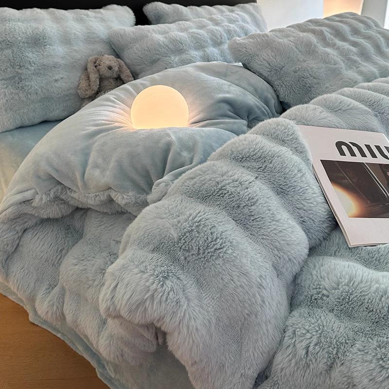 2025 Winter Coral Velvet Bedding Set: Plush Imitation Rabbit Fur Duvet, Fitted Sheet, Bed Sheet, Thickened for Warmth