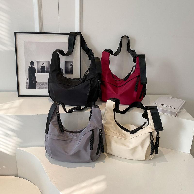 Nylon Zipper Ladies Crossbody Bags Casual Versatile Youth Trend Shoulder Bags