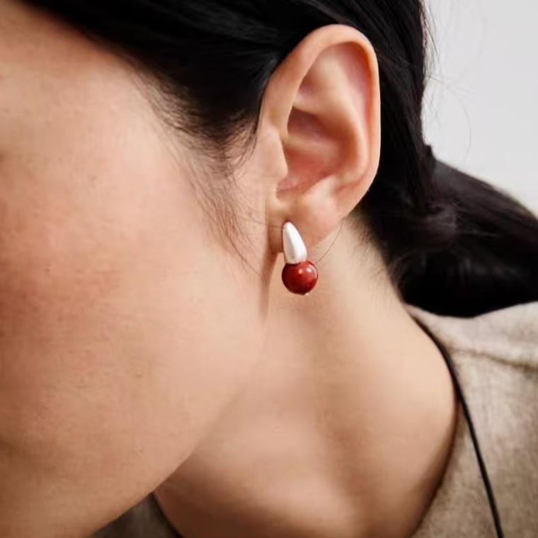 Elegant South Red Agate Stud Earrings: Classic, Versatile, High-End, Unique Design for Women