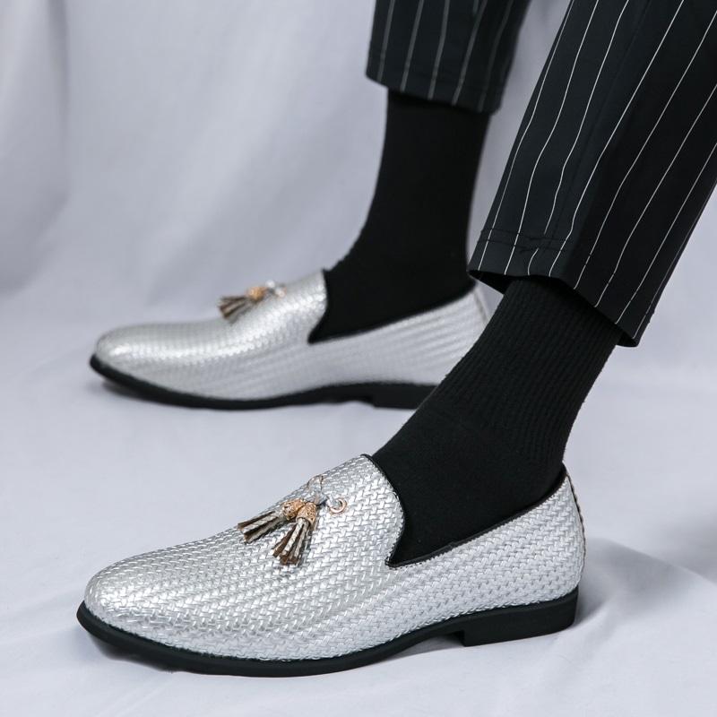 Fashion Luxury New Designer Men's Pointed Gold Tassels Patent Leather Shoes Male Casual Loafers Wedding Formal Dress Footwear Zapatillas