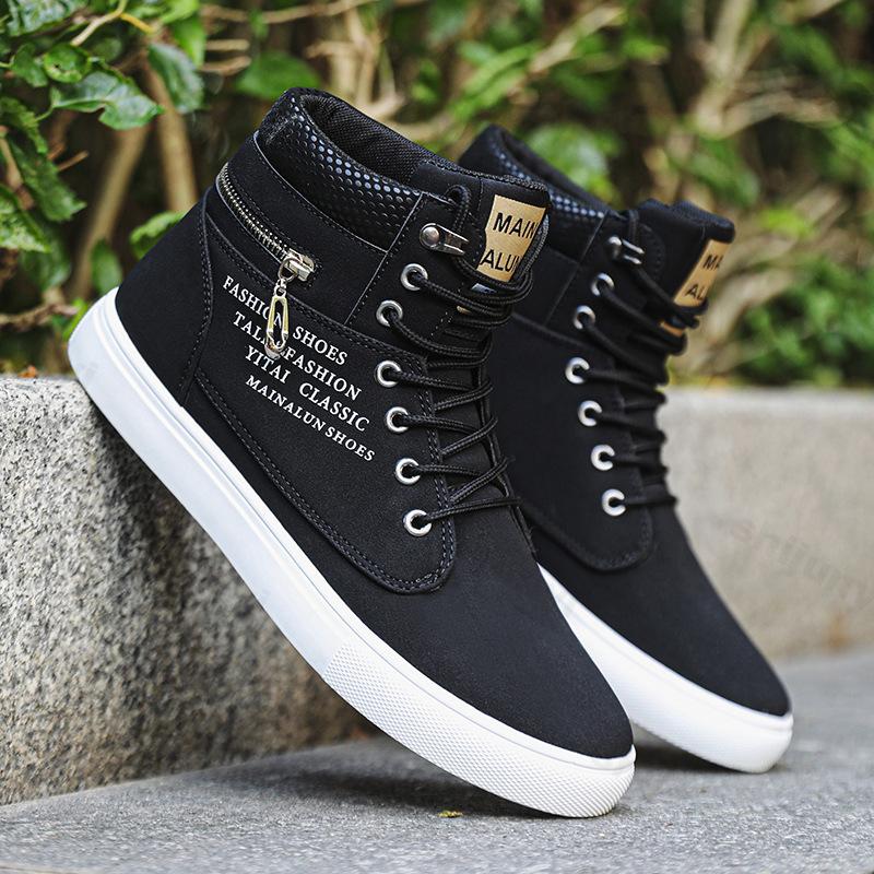 2026 Autumn Men Outdoor Ankle Boots Comfortable Non Slip Casual Shoes Short Boots Fashion High Top Sports Shoes Botas Hombre