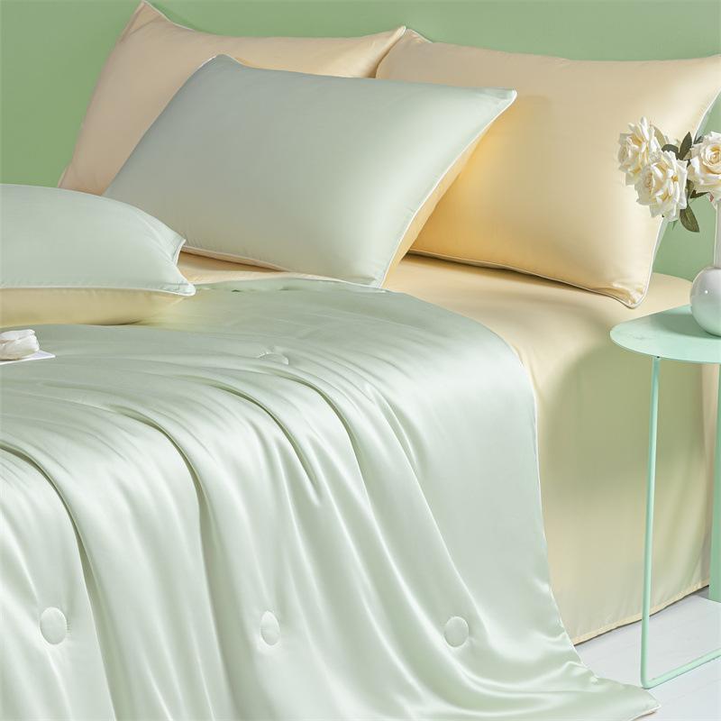 A-Class Dual Color Cool Ice Silk Summer Quilt, Washable Summer Single Double Bed Quilt Set for Student Dormitory