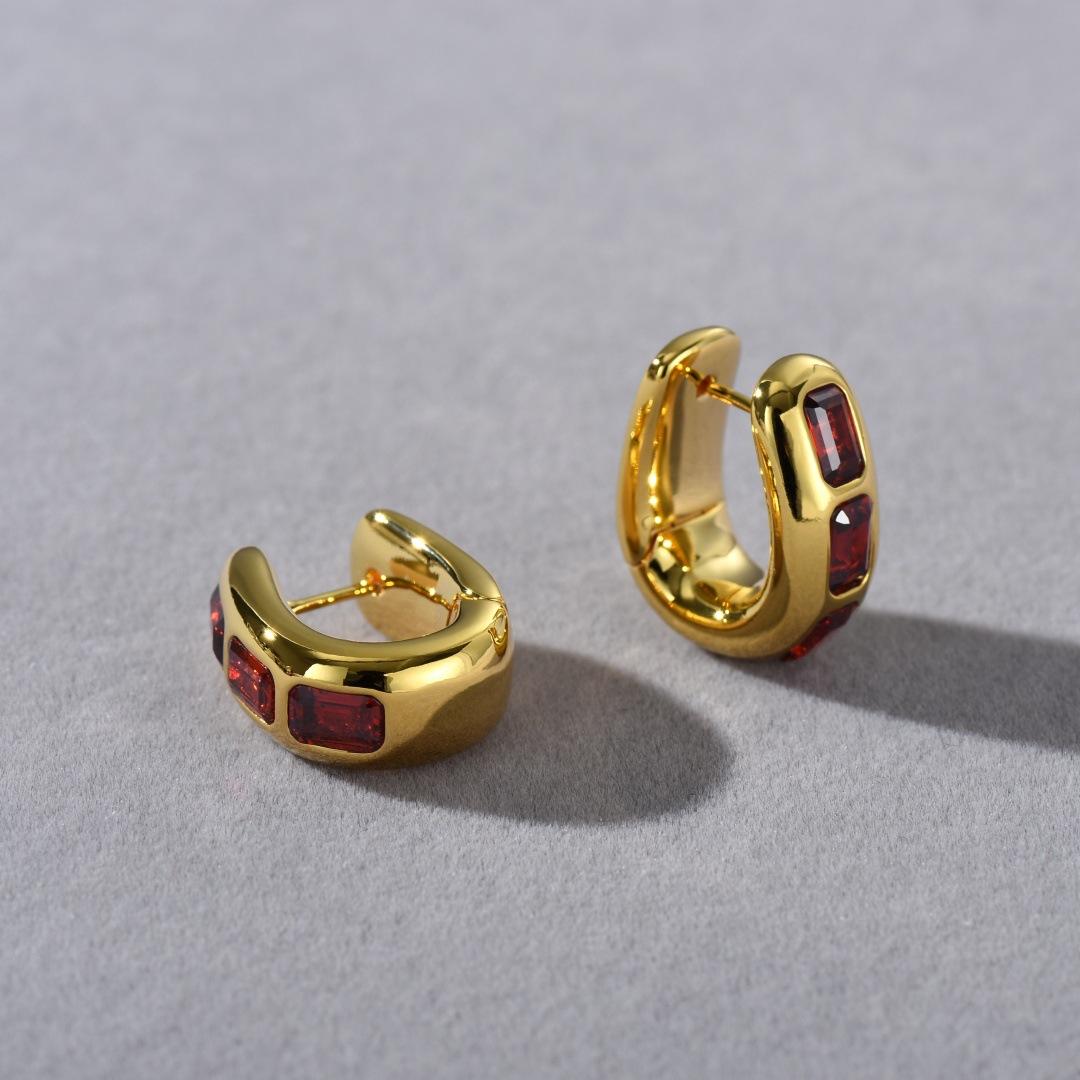 Retro Brass Inlaid Pomegranate Red Zircon Ear Buckle Earrings, Niche Design Sense, Individuality, Simple Temperament, Light Luxury Earrings