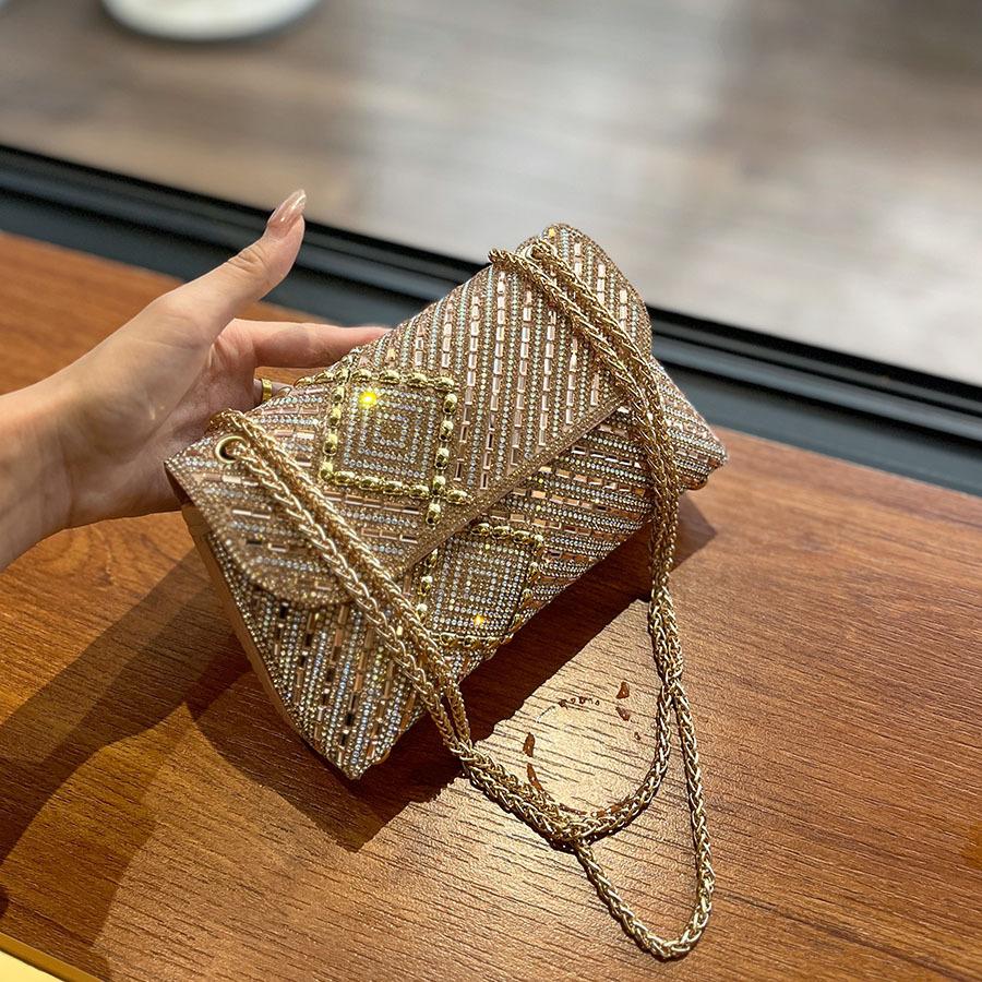 Luxury diamond studded pearl evening bag handbag paired with formal dress diagonal cross bag chain single shoulder bag