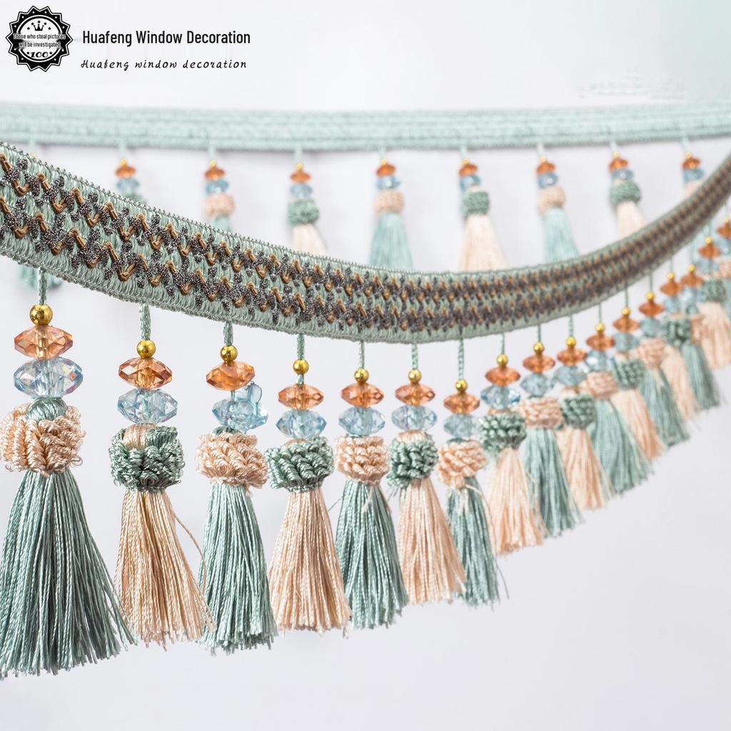 Dantelă cu ciucuri bilă de căpșună în două culori cu mărgele de cristal - 12 metri