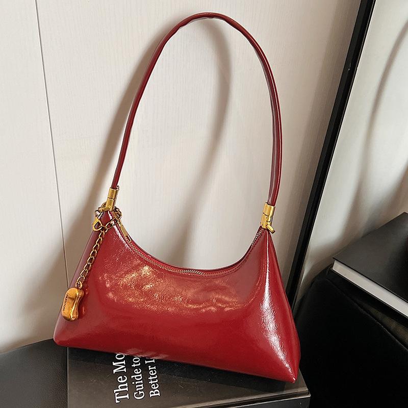 French Niche Underarm Bag Women's 2025 New Spring and Summer Fashion Shoulder Bag High-end Sense Versatile Commuter Baguette Bag