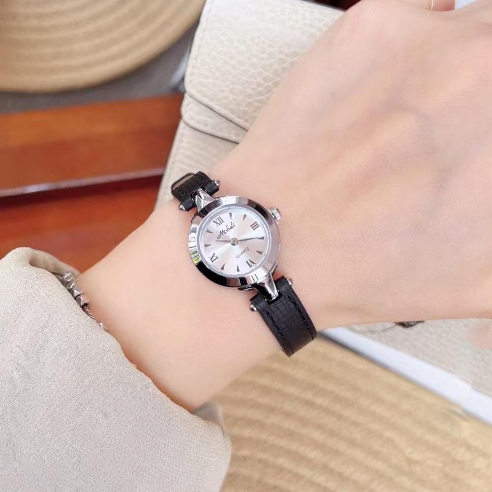 Small Dial Belt Women'S Watch Exquisite And Elegant Antique Retro Watch Simple Roman Characters