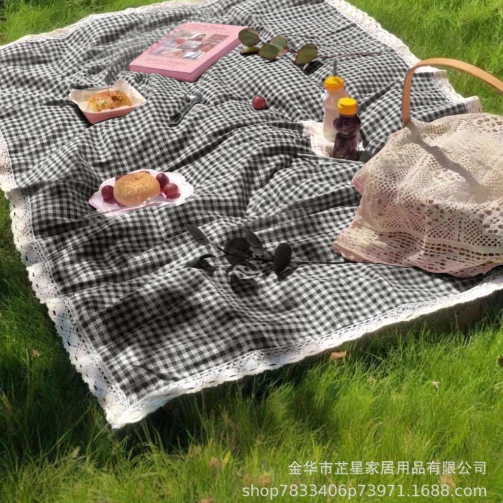 Yellow picnic mat outdoor tablecloth camping floor mat moisture-proof fabric mat anti-thickened picnic floor mat household picnic cloth