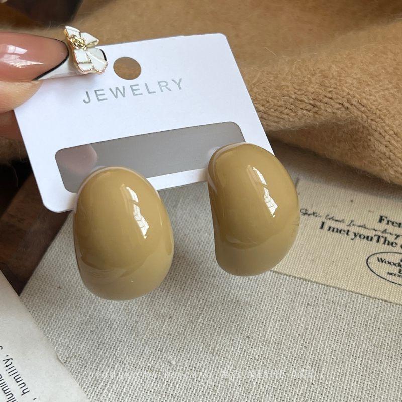 

Atmosphere Gray Brown ~ Autumn and Winter Elegant Maillard Brown Series round Fat Curved Bean Stud Earrings Retro Ear Rings Khaki beige