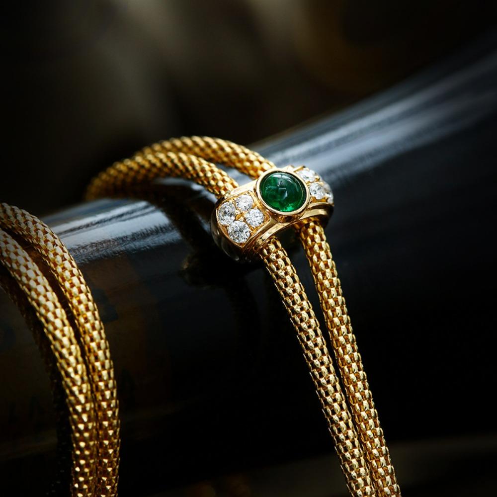 

Italian Versatile Necklace with Jade Coin Pendant 18k Gold Emerald Adjustable Chain for Sweaters