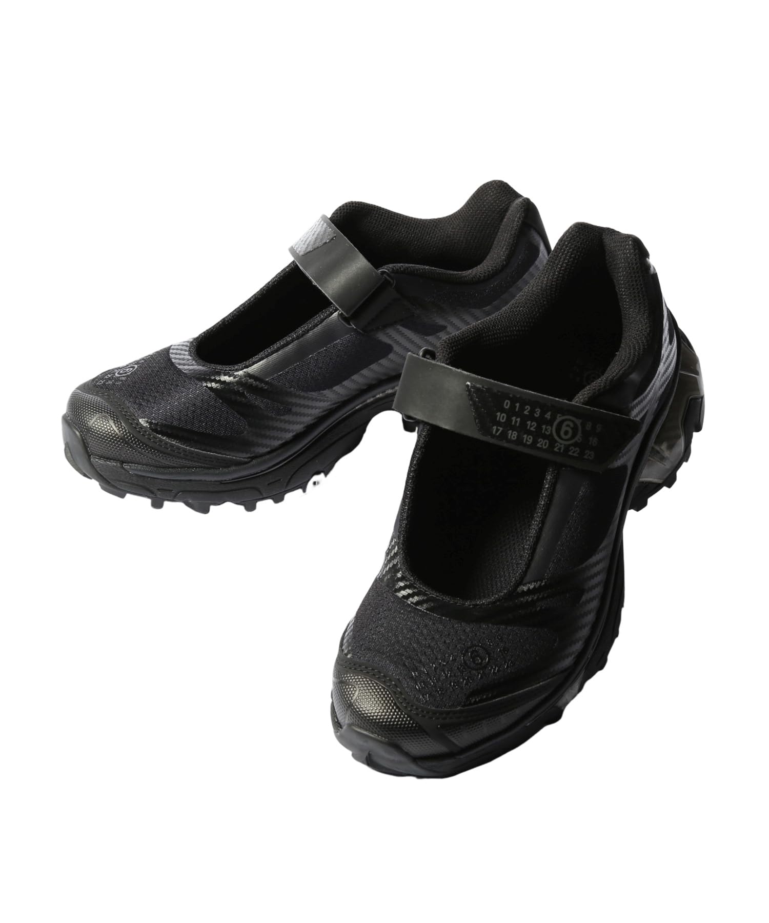 

MM6 Maison Margiela Sneakers S66WS0102P7010 MM6 X Salomon XT-Mary J Women s Black Size 23.0 cm [Parallel Import]