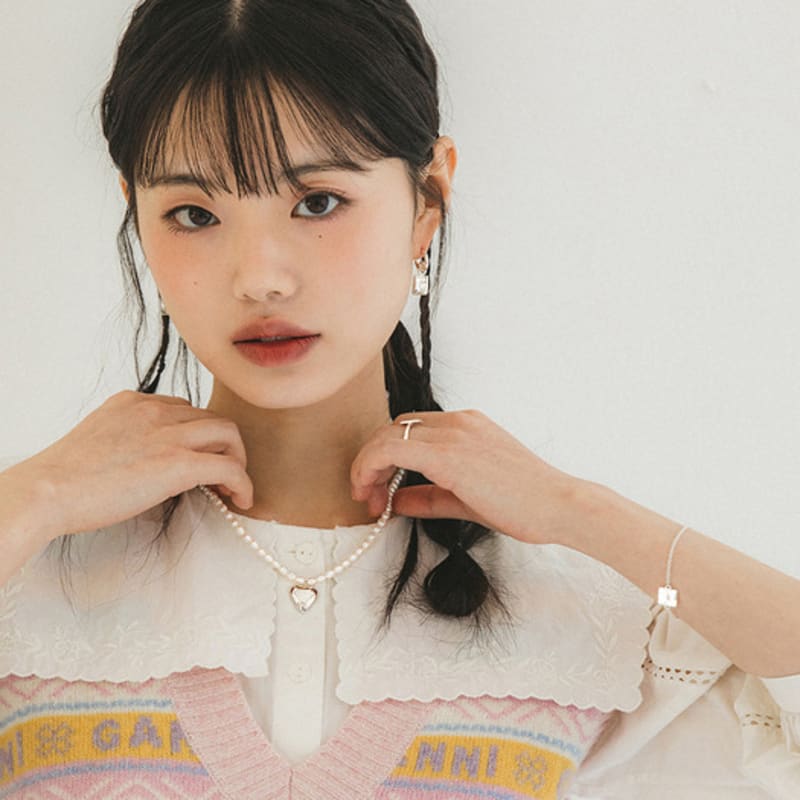 WEAR DRAWING Mini Heart Bite Bracelet