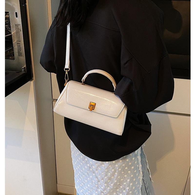 Tragbare hochwertige kleine quadratische Tasche Damen Winter neue Retro trendige Mode Schultertasche Nischendesign Damentasche