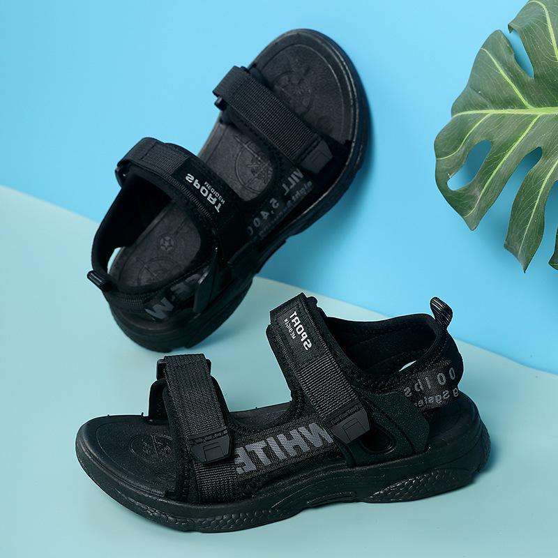 2025 Boys' Summer Beach Sandals: Non-Slip, Soft Sole, Anti-Collision Sports Shoes for Middle and Big Kids