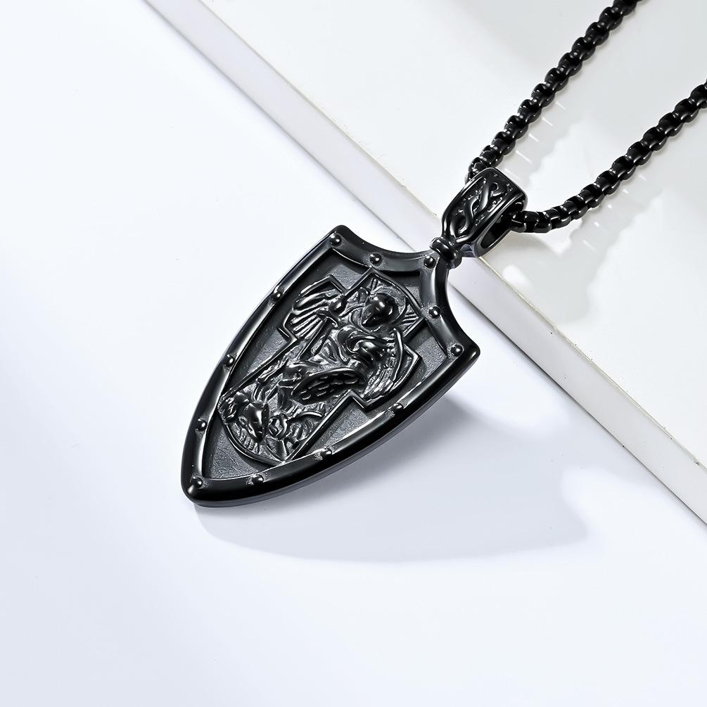 Vintage Europäischer und Amerikanischer Stil Erzengel Heiliger Michael Titan Schild Halskette Trendiges Anziehen