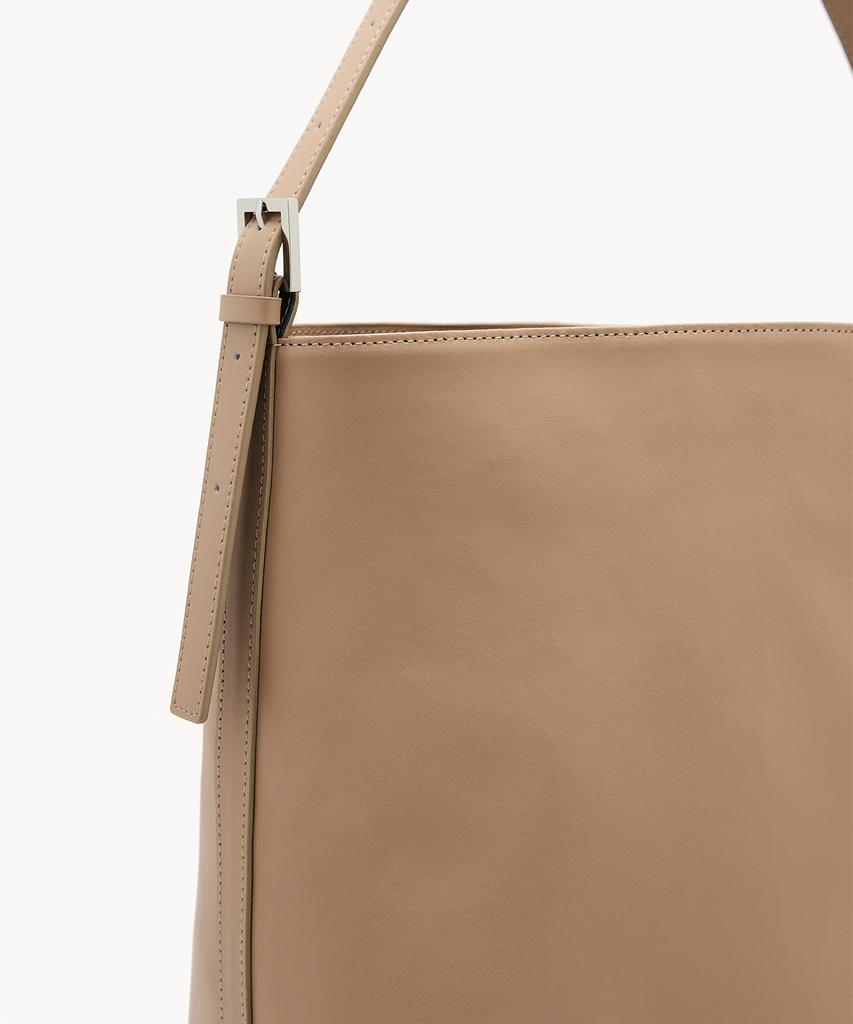Clave Lily Beige Tote Bag