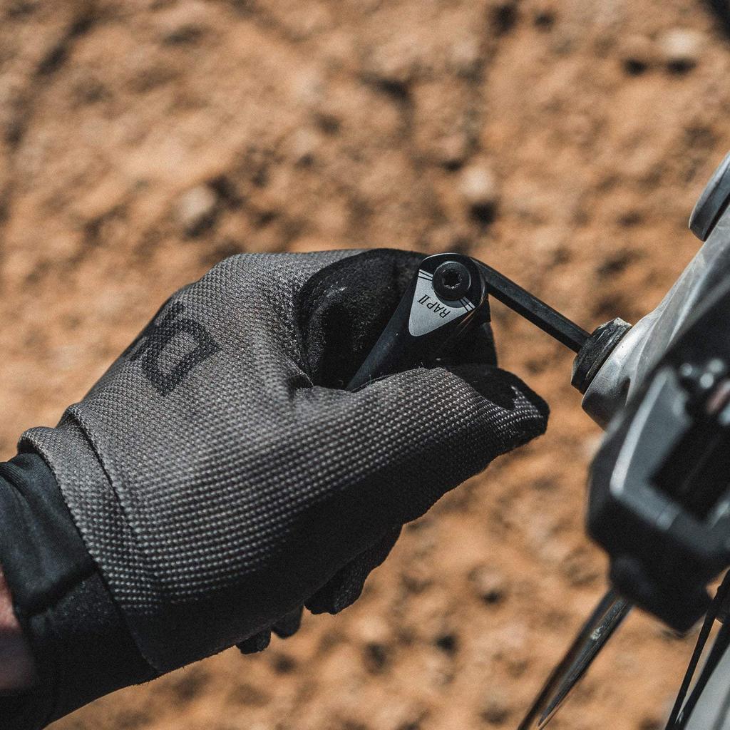[Originální japonský produkt] LEZYNE Cyklistický přenosný nástroj Multitool RAP II 12 Šestihranný klíč 12 funkcí Kompaktní Odolný Odolný proti korozi Hmotnost