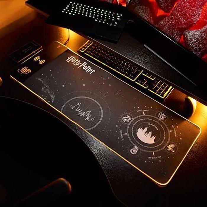 Tapis de souris de jeu xl - numskull - harry potter - chargeur sans fil 15w - led rvb - antidérapant