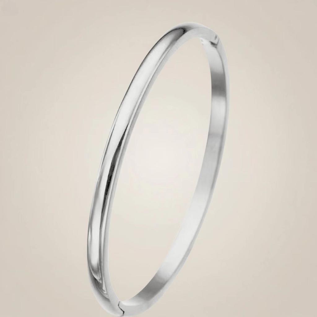 B04 Minimalist Fashion Luxury Style Smooth Buckle Bangles Jewelry 8mm Wide No Logo Couple Stainless Steel Bracelet for Women