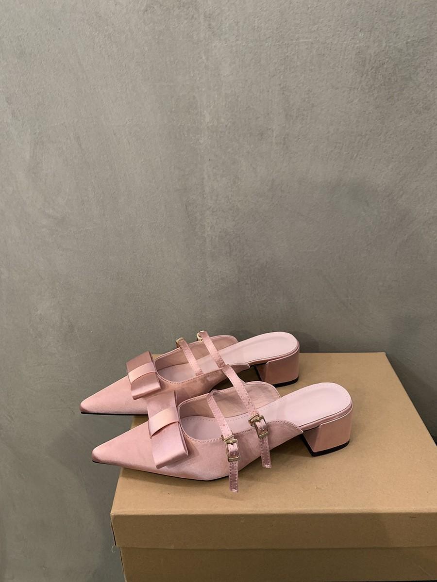

Pointed toe sandals bow new French thick heel bag head half slippers women s shoes 2025 summer Mary Jane outer wear 40 розовый