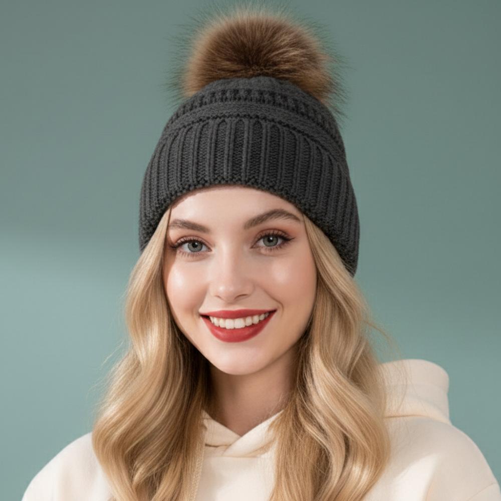 European and American hot-selling adult winter plush wool hat hairball warm knitted hat thickened hat