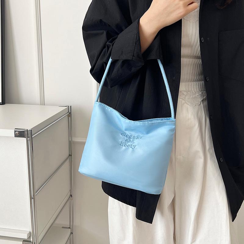 Summer New Simple Nylon Underarm Bag Design with Embroidered Alphabet Handheld Commuter Bucket Bag