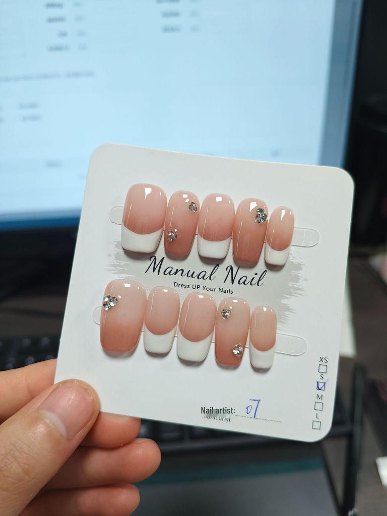 Handcrafted Short Wearable Nail Art Stickers - High-End Boutique False Nails