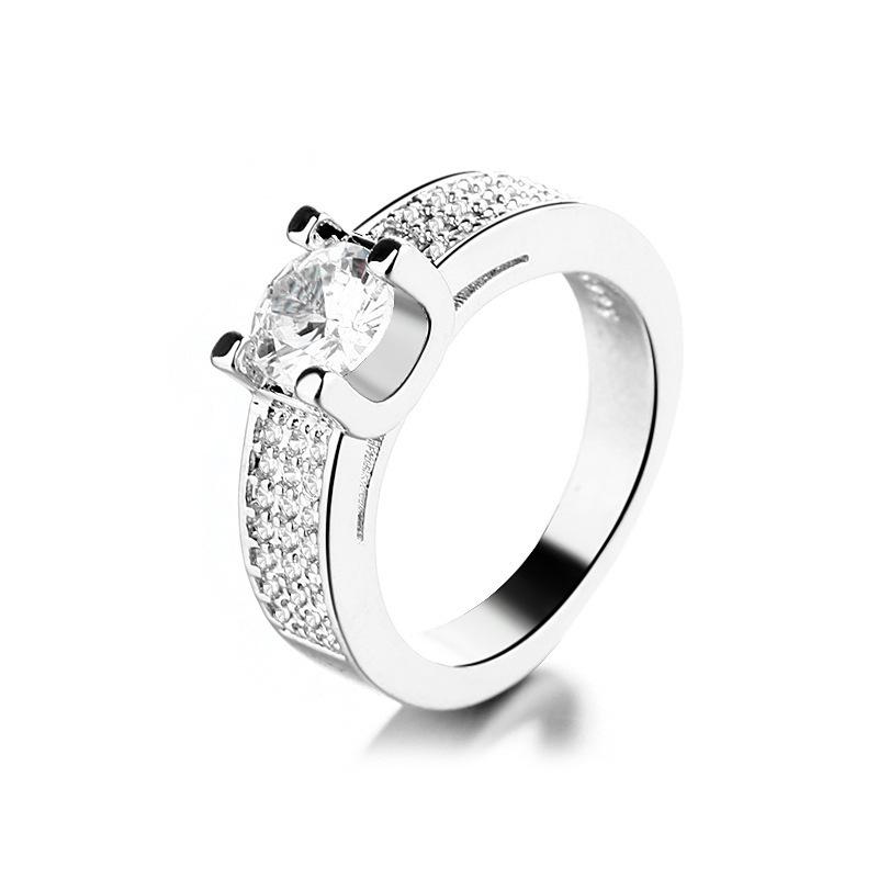 2026 Accessories Women's Wedding Ring Light Luxury Gypsy Star Micro-inlaid Zircon Ring Premium Sense Plated 18K Four-claw Ring