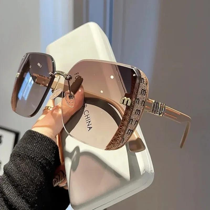 Occhiali da Sole Quadrati Oversize alla Moda di Marca di Lusso per Donna Montature Stile Vintage Occhiali da Sole da Esterno Femminili