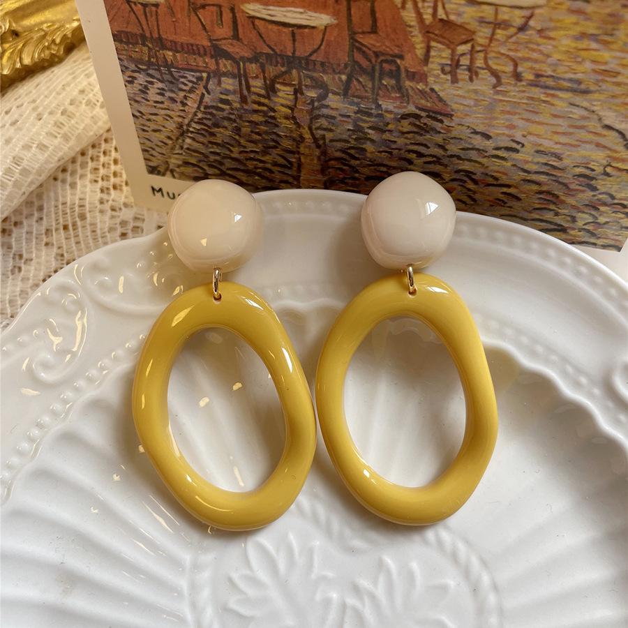 

Silver needle resin oval hollow pendant earrings simple ins style temperament earrings niche personality high-end earrings