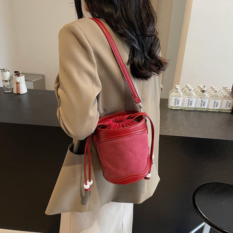 Bag Women's New Messenger Bag Fashionable Versatile Handbag