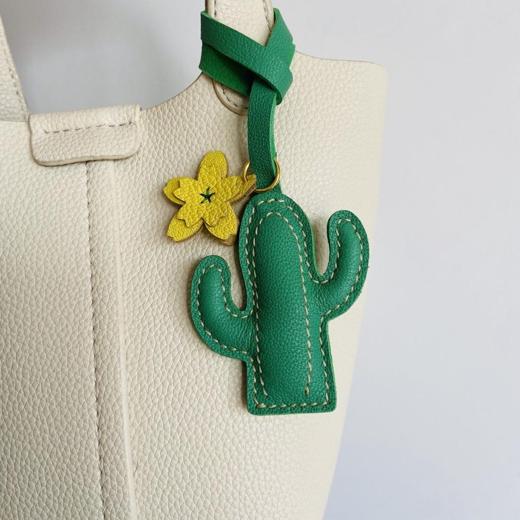 Handmade Leather Bag Pendant Cactus Car Keychain Creative and Refined Gift