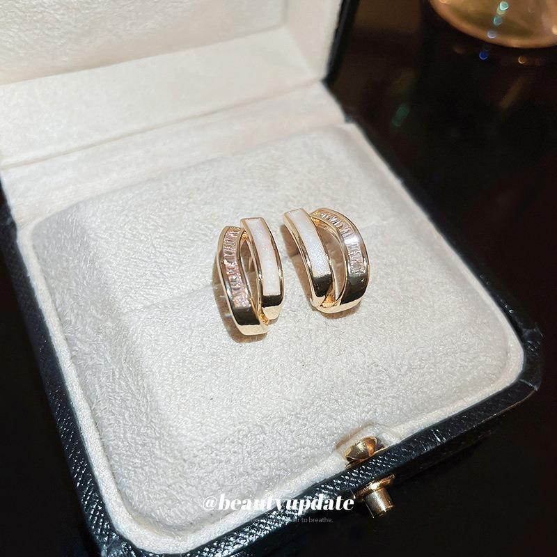 Real gold electroplated silver needle zircon shell C-shaped earrings fashion high-end double-layer stud earrings niche design earrings women
