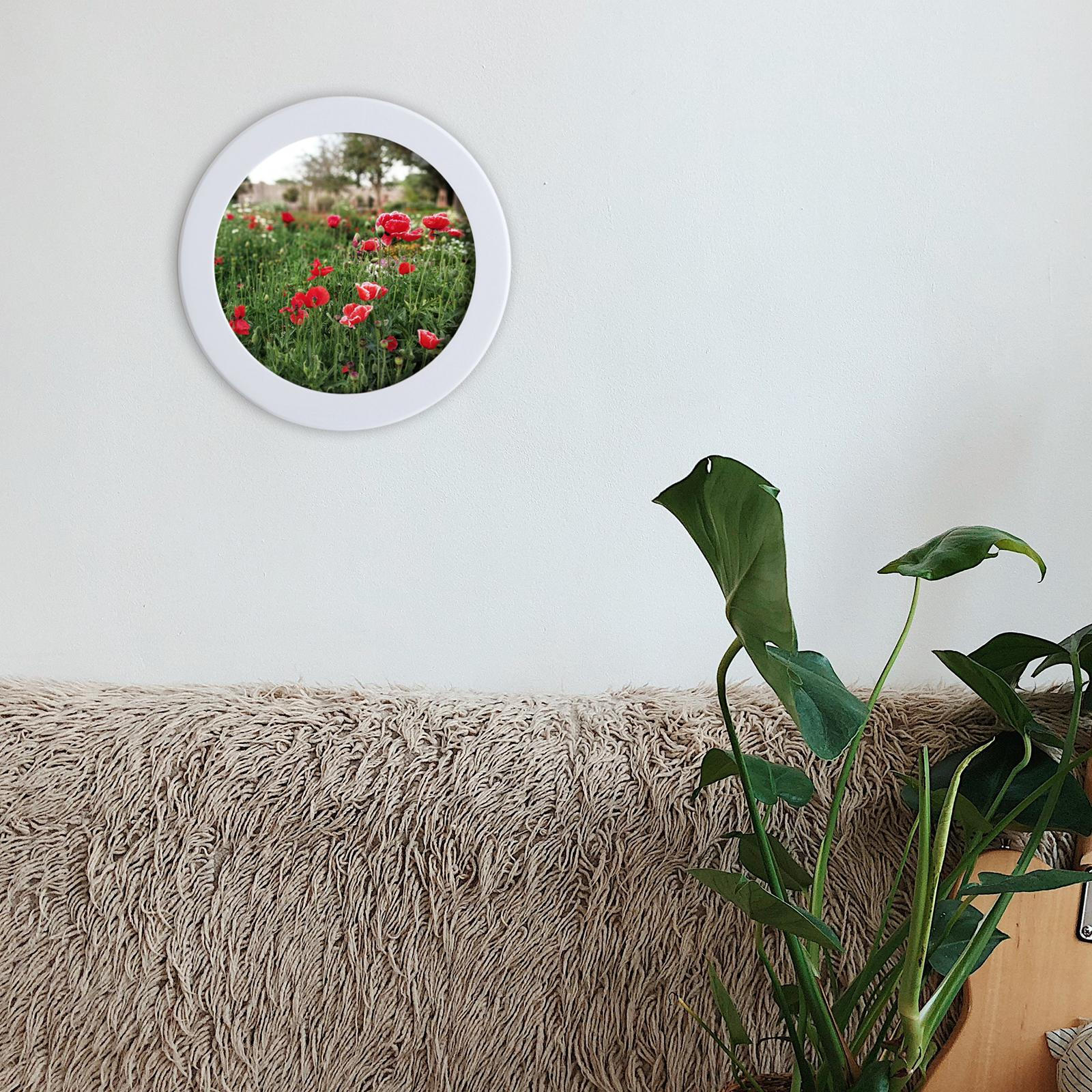

Classic Photo , Wall Mounted Ornament Picture Holder Round