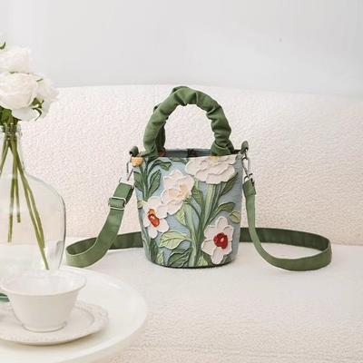 Luxury Oil-Painting Floral Bucket Bag with Adjustable Strap Chinese Vintage Canvas Crossbody Bag Artistic Watercolor Print Women's Bag